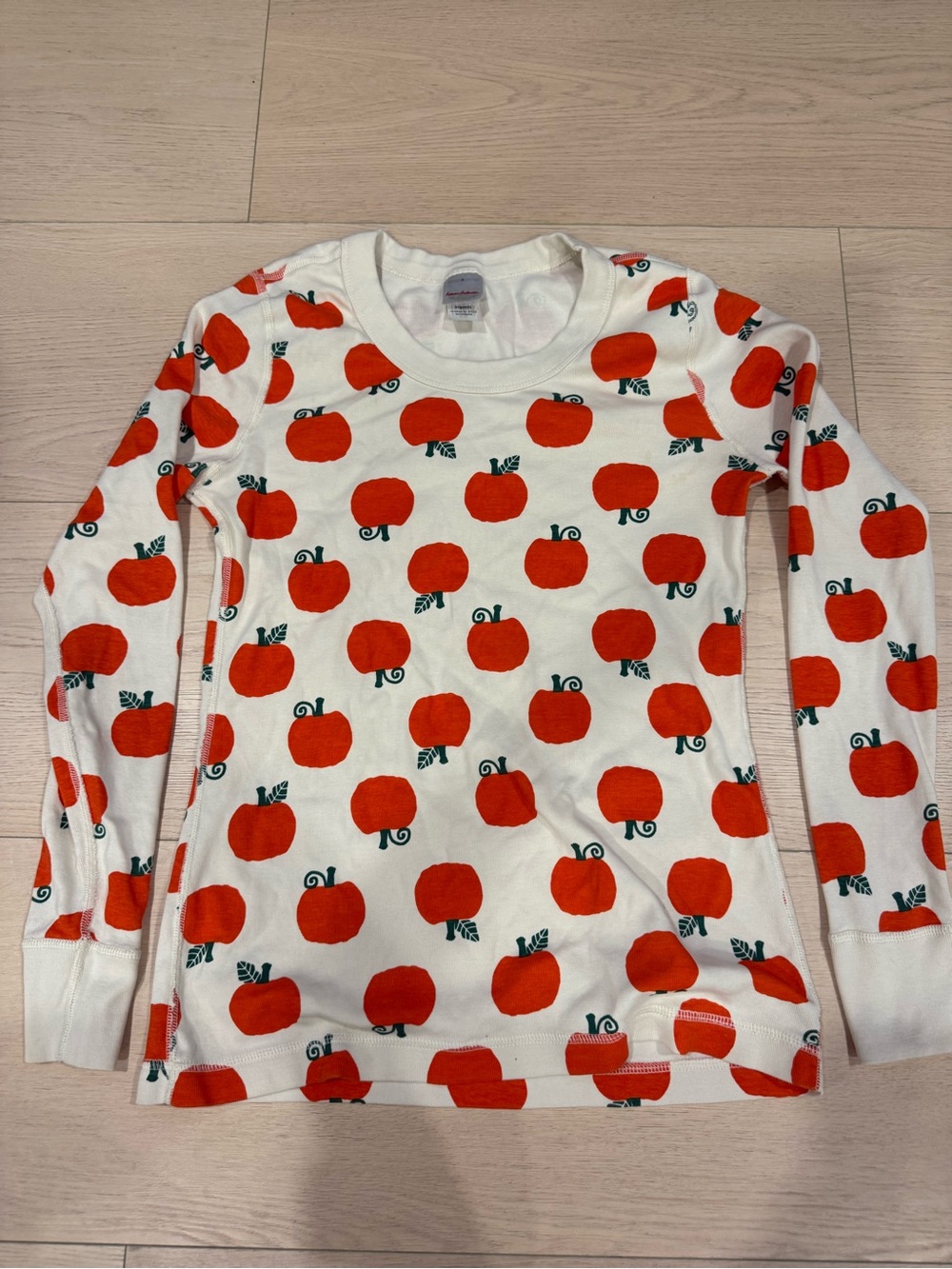 Hanna Andersson Adult White Long Sleeve Pajama Top with Orange Pumpkins | Small